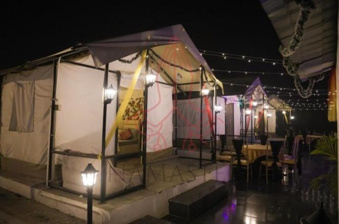 Luxury Farmhouse In Chhatarpur With Pool New Delhi Exterior photo